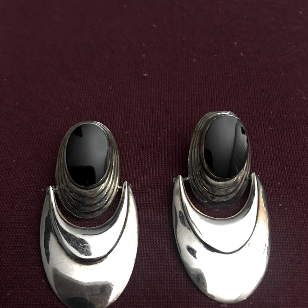 Beautiful Sterling Silver and Onyx Earrings